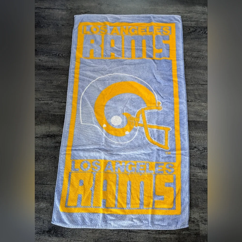 Los Angeles Rams Vintage Early 90s Officially Licensed Team NFL Beach Bath Towel